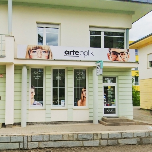 Exteriérové cedule