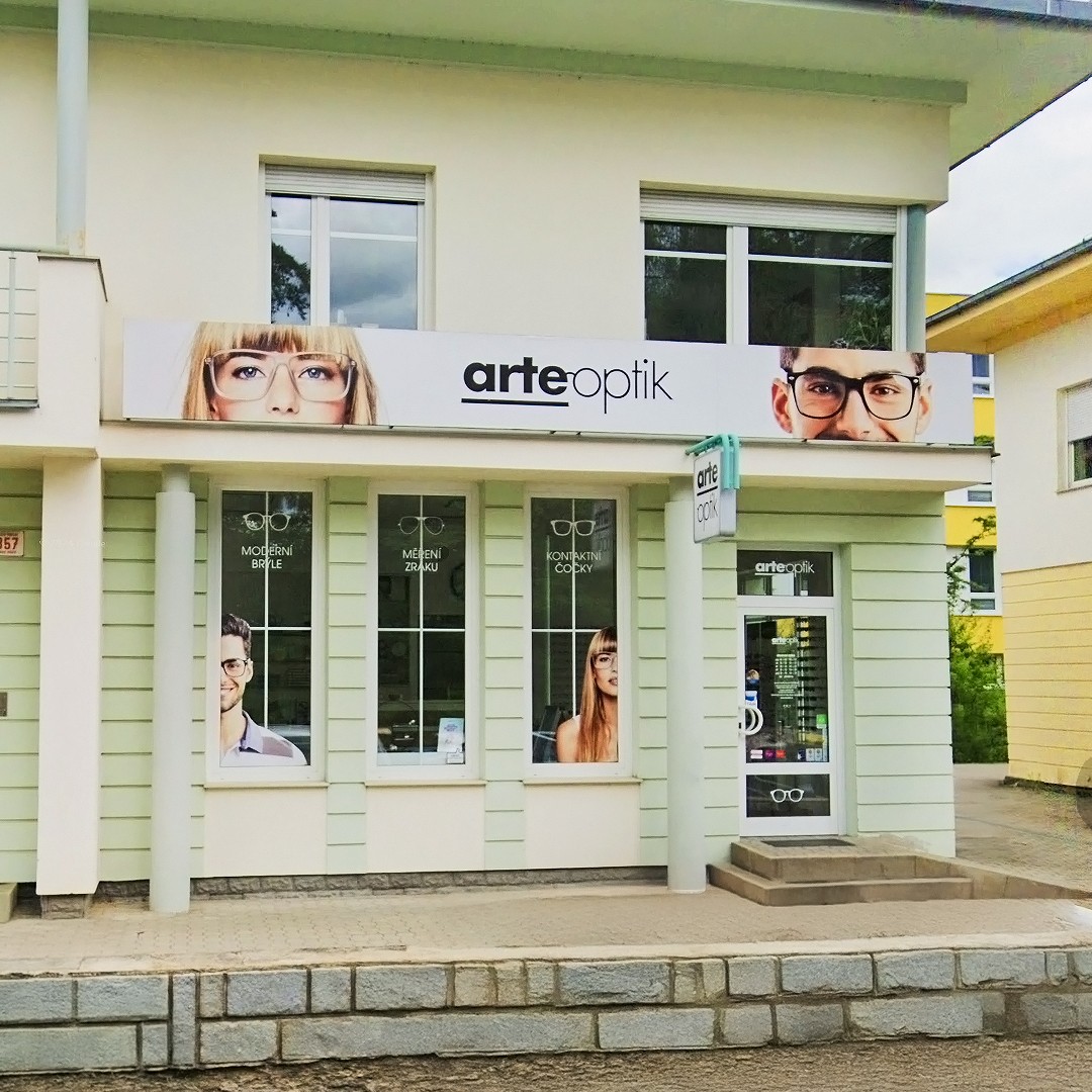 Exteriérové cedule